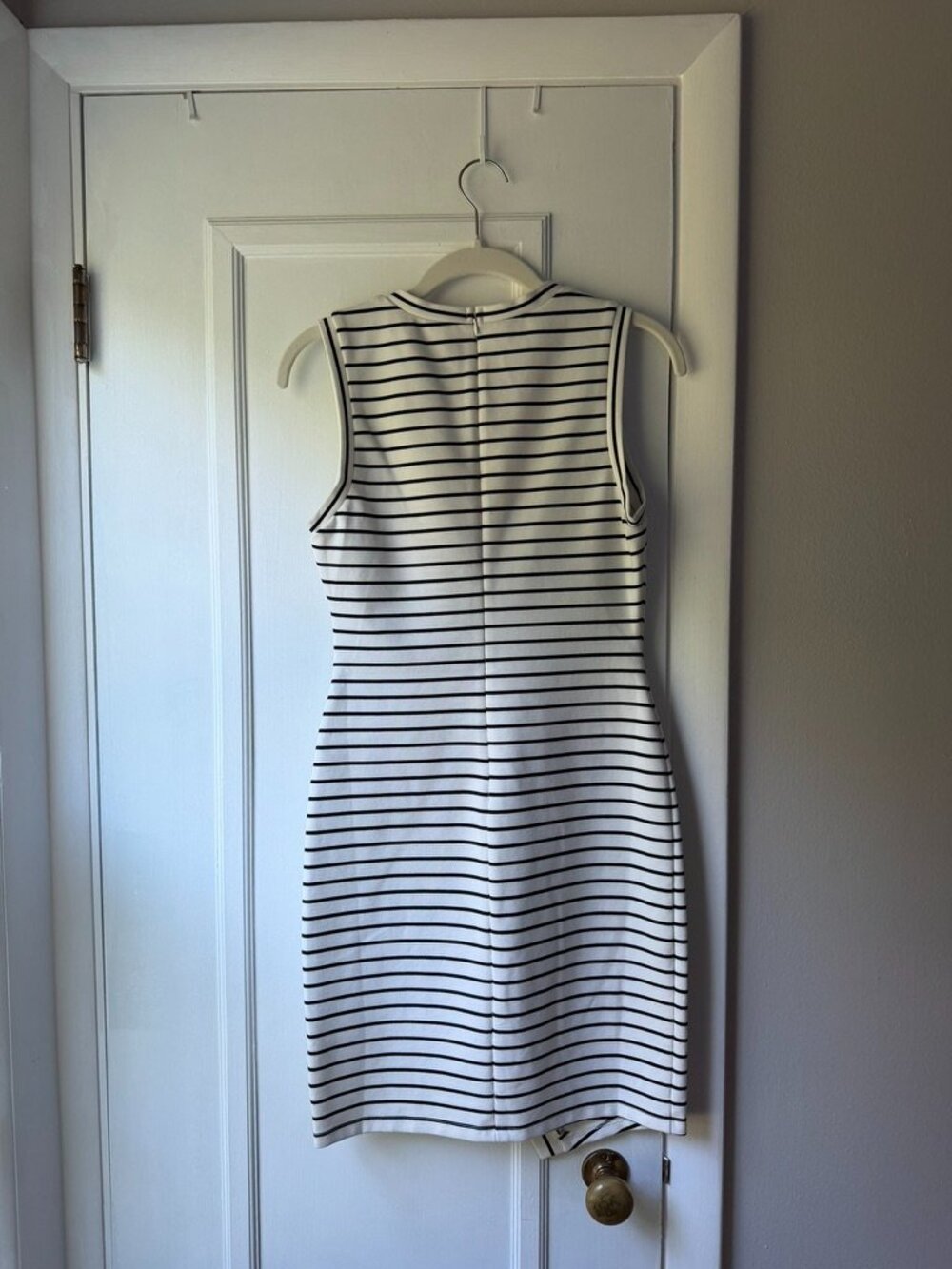 Olivia Grey asymmetrical striped bodycon dress - Picture 3 of 3
